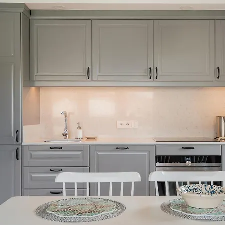 M16 - By Jwpm דירה *